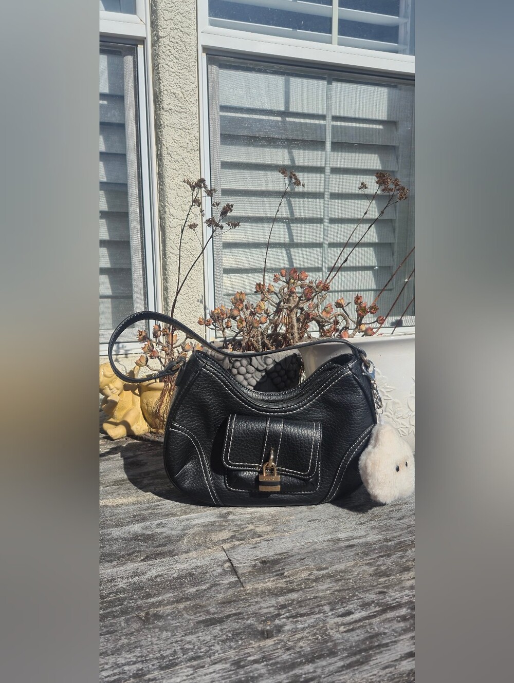 Aldo Black Leather Shoulder Bag with Contrast Stitching and Lock